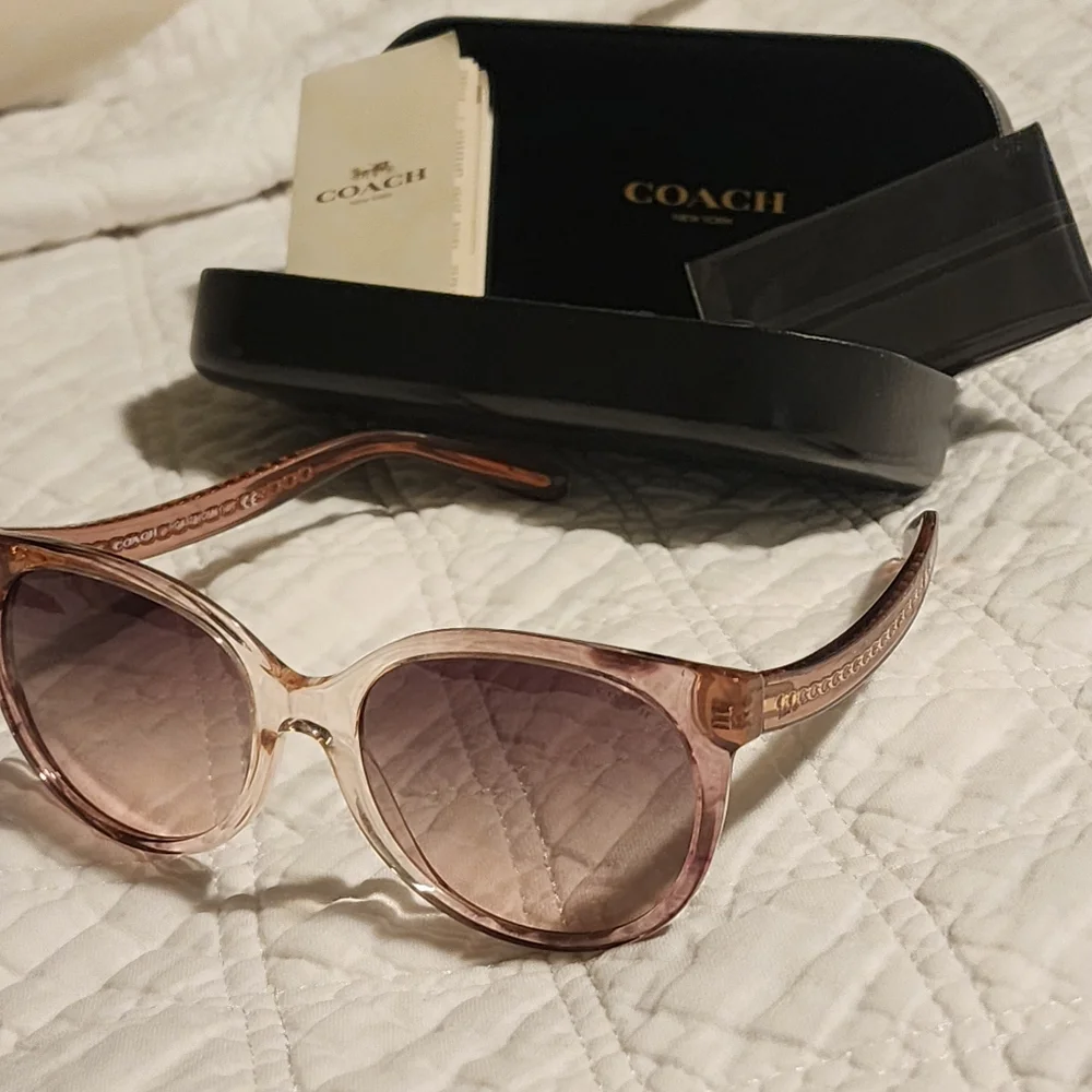 COACH Sunglasses - Picture 3 of 5